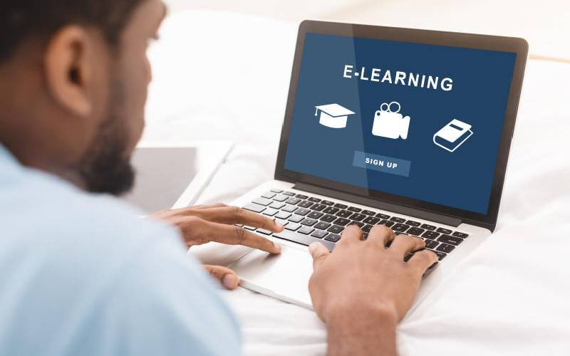 Which Online learning and Degree Is the Best?